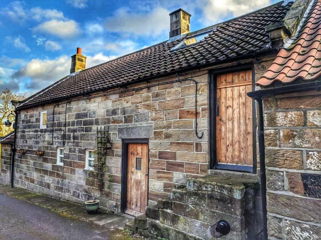 Cragwell House Apartment Aislaby Bagian luar foto